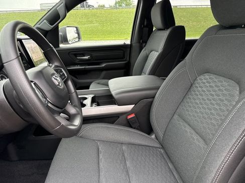 New 2026 RAM 1500 Express AWD/4WD image 5