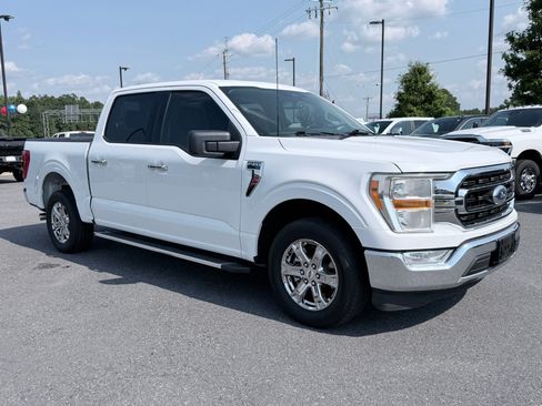 Used 2022 Ford F150 XLT w/ Equipment Group 301A Mid RWD image 2