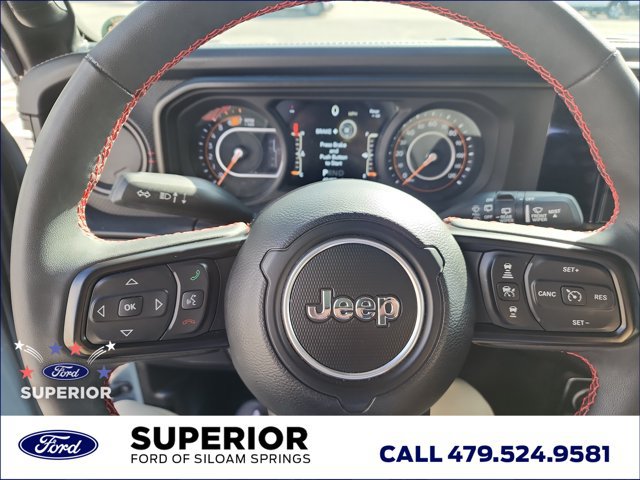 Used 2024 Jeep Wrangler Unlimited Rubicon AWD/4WD image 12