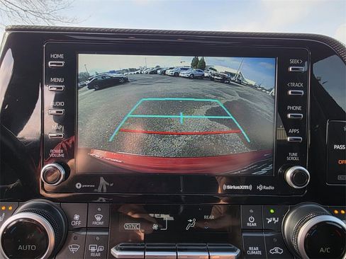 Used 2021 Toyota Highlander XSE image 21