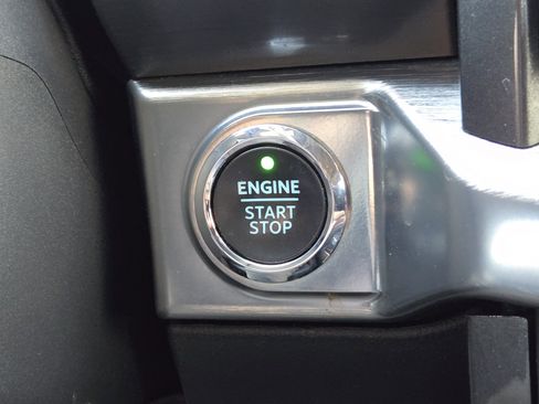 Used 2022 Ford F150 Lariat w/ Equipment Group 502A High image 24