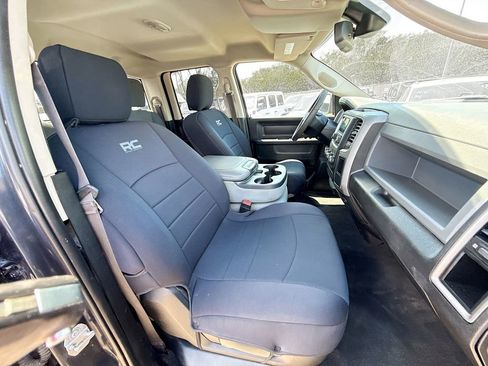 Used 2019 RAM 1500 Express image 32