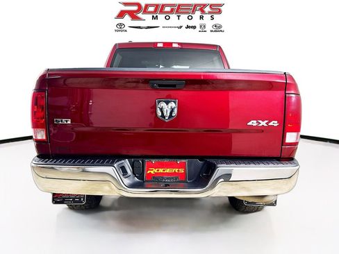 Used 2022 RAM 1500 Classic SLT AWD/4WD image 7