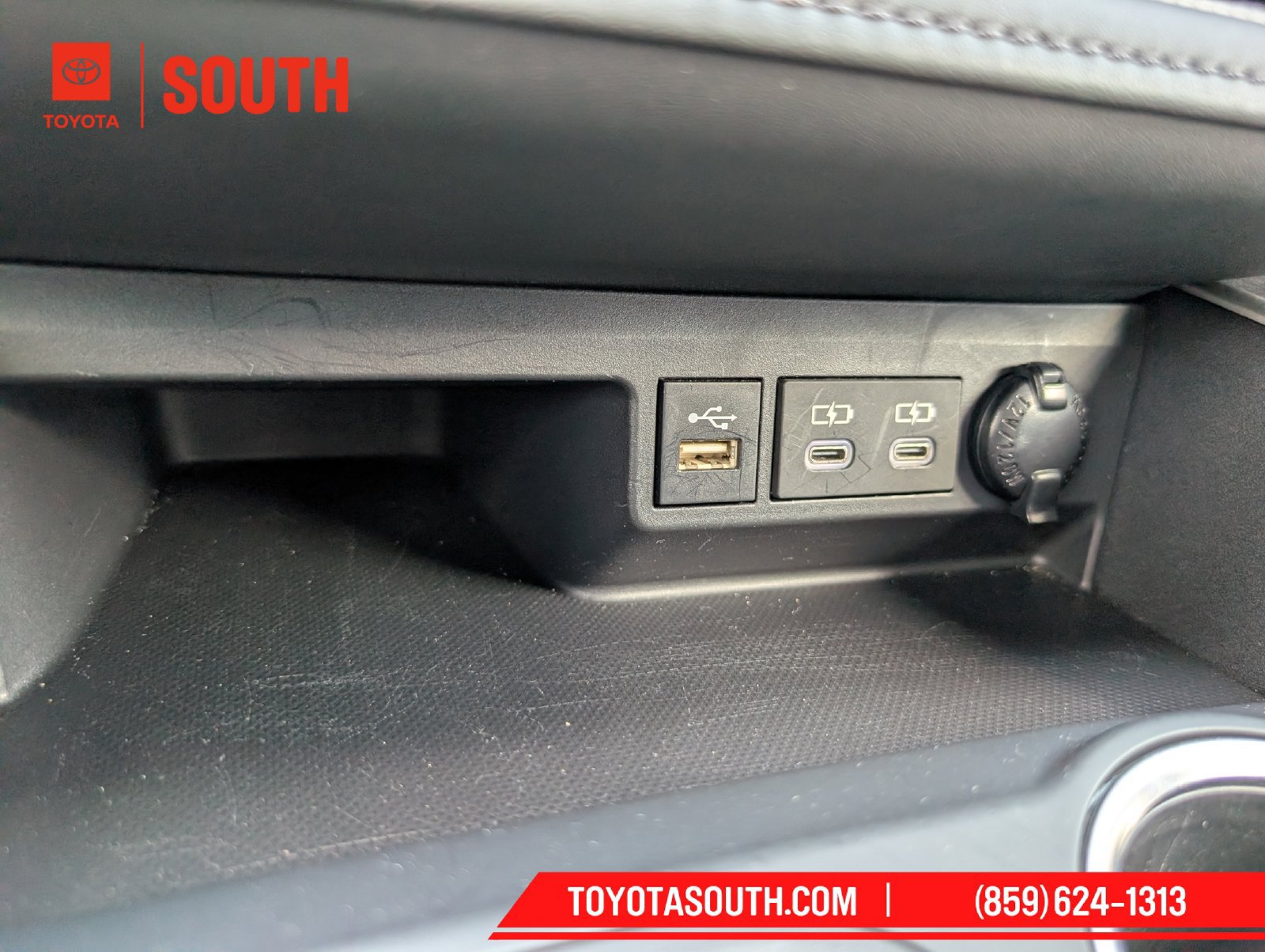 Used 2025 Toyota Highlander XLE AWD/4WD image 26
