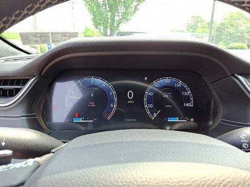 Used 2023 Jeep Grand Cherokee Altitude AWD/4WD image 23