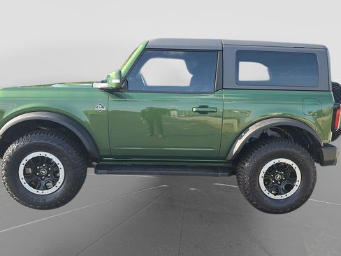 Used 2023 Ford Bronco Outer Banks w/ Sasquatch Package AWD/4WD image 2