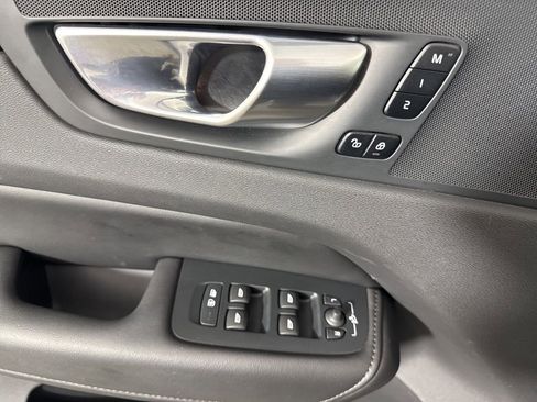 Used 2025 Volvo XC60 B5 Plus AWD/4WD image 25