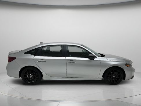 Used 2026 Honda Civic Sport image 4