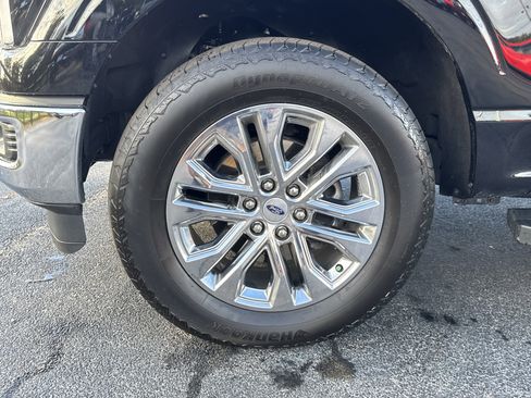 Used 2025 Ford F150 Lariat w/ Equipment Group 502A High image 12