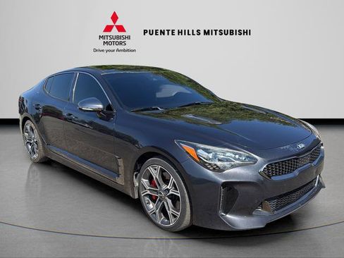 Used 2021 Kia Stinger GT2 RWD image 3