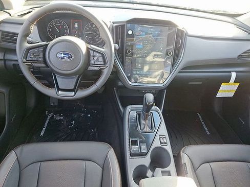 Used 2025 Subaru Crosstrek 2.5i Limited AWD/4WD image 8