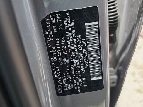 Used 2023 Hyundai Elantra Limited FWD image 31