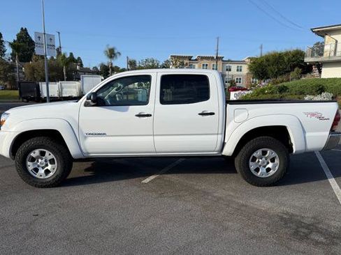 Used 2007 Toyota Tacoma PreRunner RWD image 3