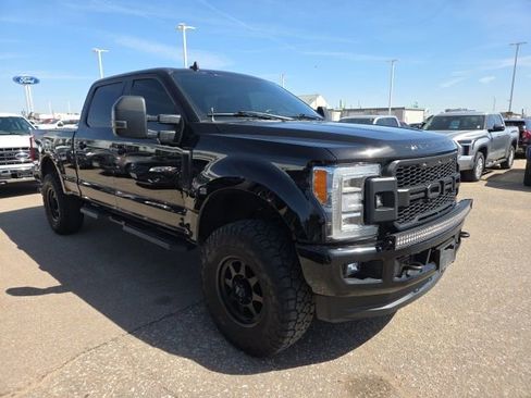 Used 2019 Ford F250 Platinum w/ Platinum Ultimate Package image 7