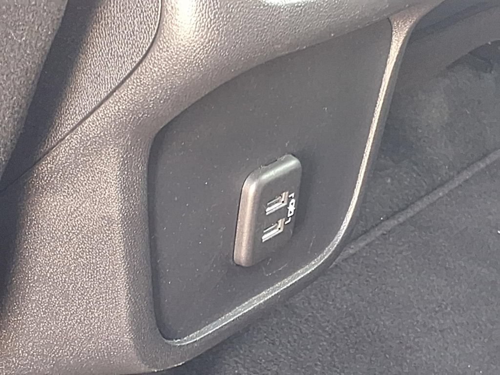 Used 2024 GMC Terrain SLE FWD image 23