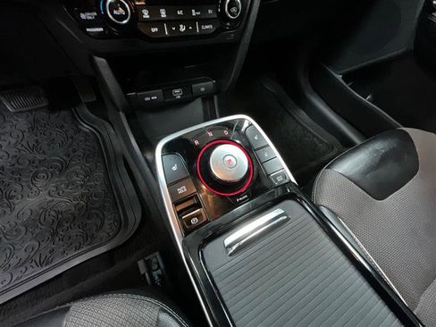 Used 2022 Kia Niro EX w/ Cold Weather Package image 15