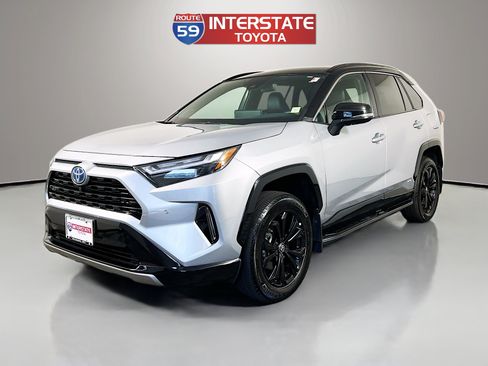 Certified 2024 Toyota RAV4 XSE w/ Advanced Technology Package AWD/4WD image 3
