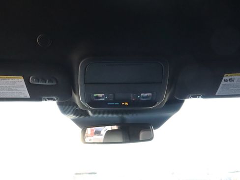 Used 2025 Ford Explorer ST-Line w/ Premium Package RWD image 33