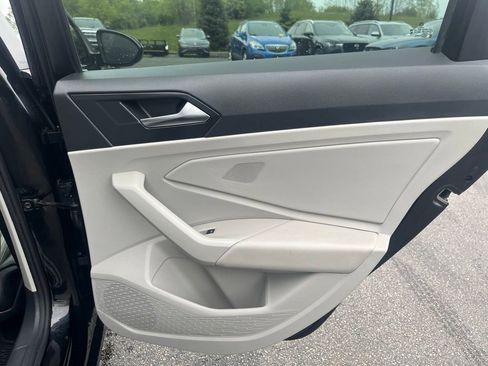 Used 2024 Volkswagen Jetta SE w/ Panoramic Sunroof Package FWD image 24