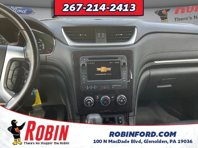Used 2017 Chevrolet Traverse LT w/ Style and Technology Package FWD image 11