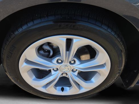 Used 2025 Honda Accord LX image 10