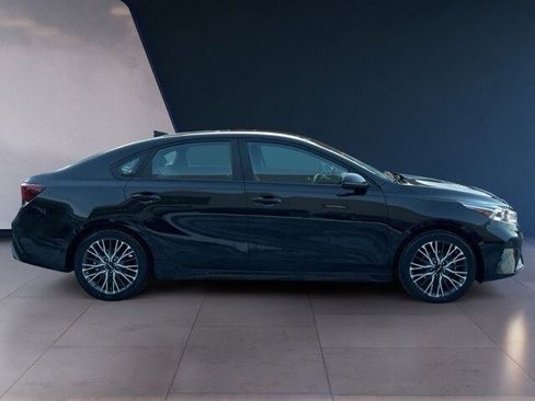 Certified 2023 Kia Forte GT-Line image 6