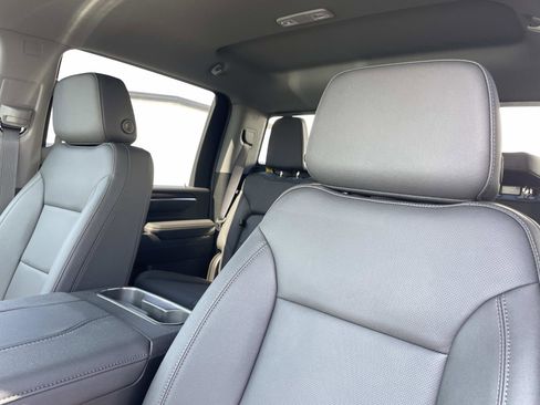 New 2025 GMC Sierra 2500 SLT image 22