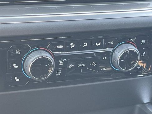 New 2026 Chevrolet Silverado 1500 High Country w/ High Country Premium Package image 24