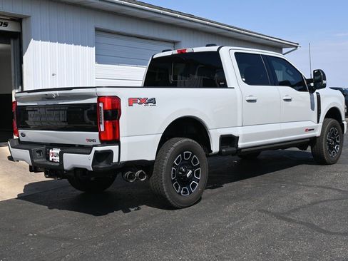 Used 2025 Ford F350 Platinum image 8