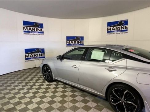 Used 2023 Nissan Altima 2.5 SR image 8