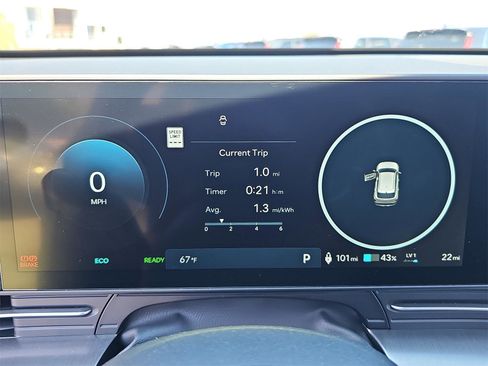 New 2025 Hyundai Kona SEL image 18