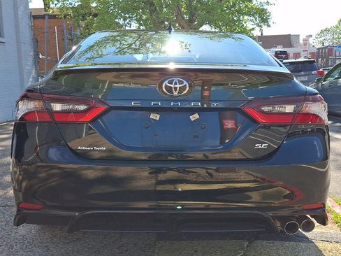 Used 2024 Toyota Camry SE FWD image 5
