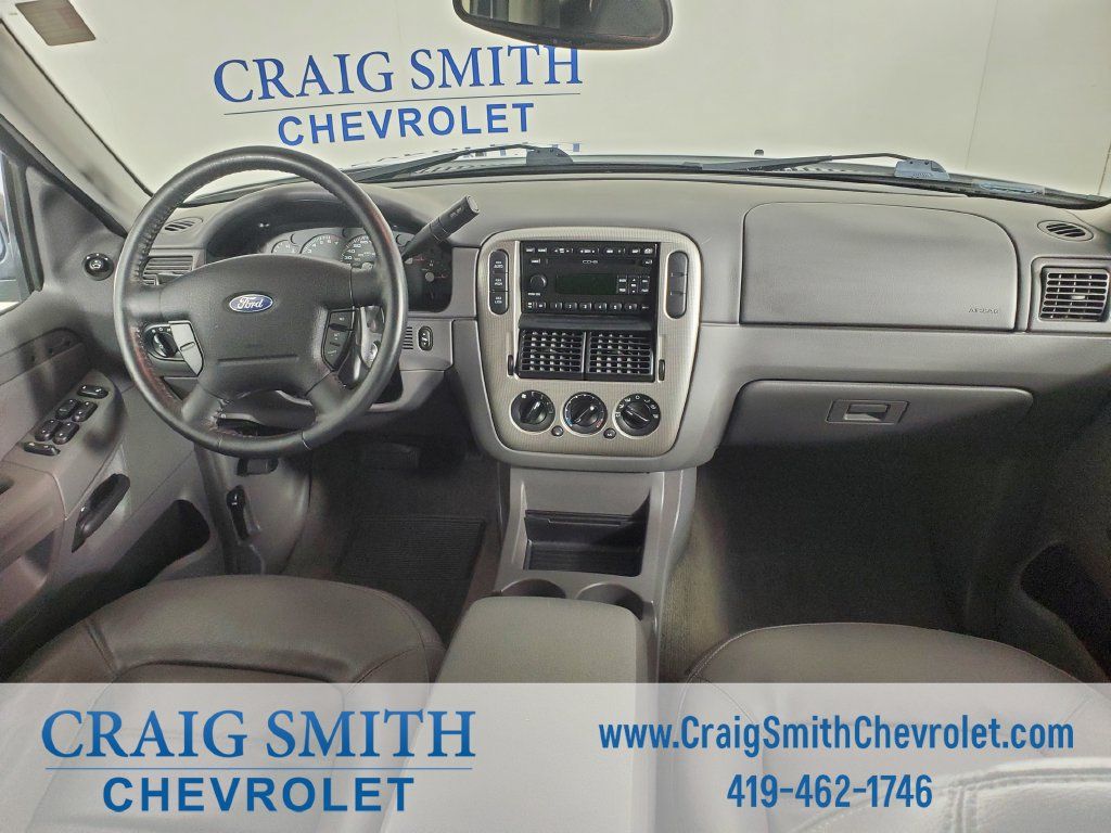 Used 2003 Ford Explorer XLT AWD/4WD image 16