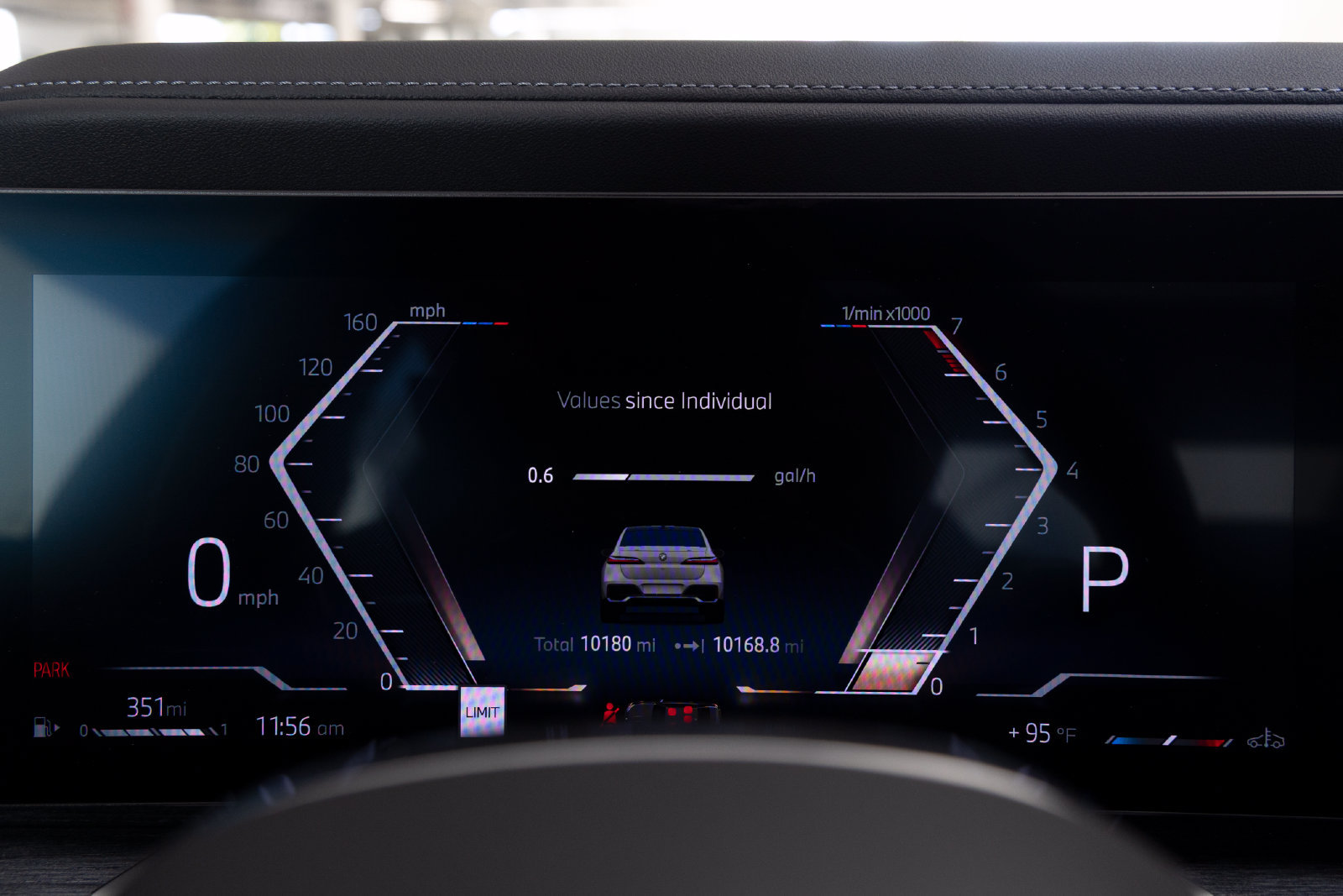 Certified 2025 BMW 760i xDrive AWD/4WD image 10