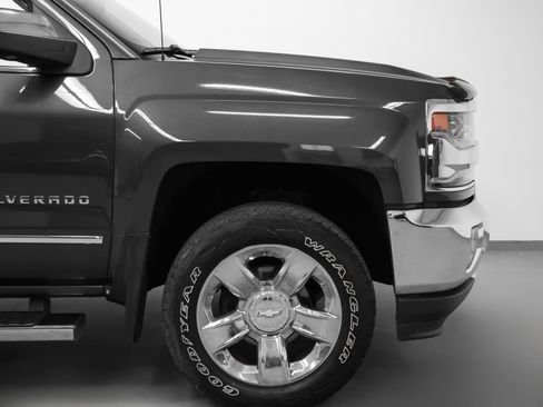 Used 2017 Chevrolet Silverado 1500 LTZ w/ Sport Package image 12
