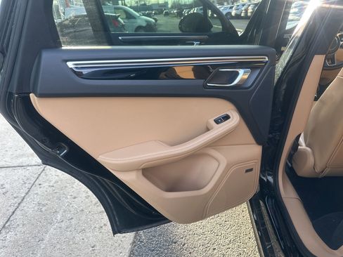 Used 2018 Porsche Macan GTS image 16