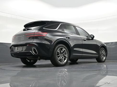 Used 2022 Genesis GV70 2.5T w/ Advanced Package image 28