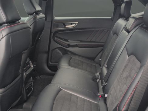 Used 2024 Ford Edge ST-Line w/ Class II Trailer Tow Package AWD/4WD image 21