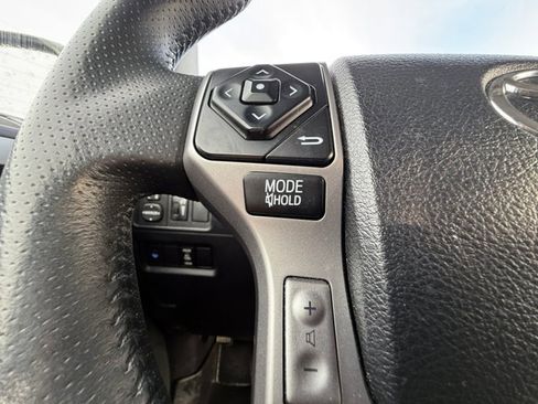 Used 2016 Toyota 4Runner SR5 image 19