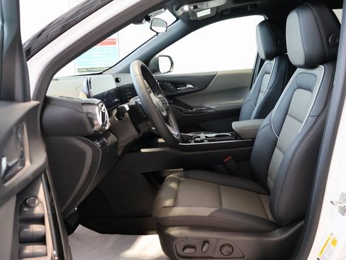 New 2026 Chevrolet Equinox LT w/ Convenience Package II image 12