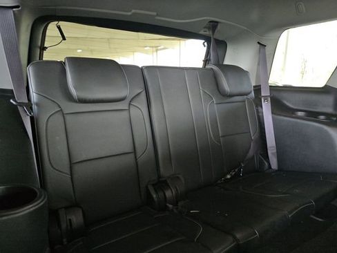 Used 2016 GMC Yukon SLT w/ Open Road Package AWD/4WD image 10