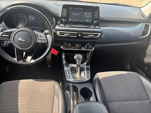 Used 2021 Kia Seltos S AWD/4WD image 14
