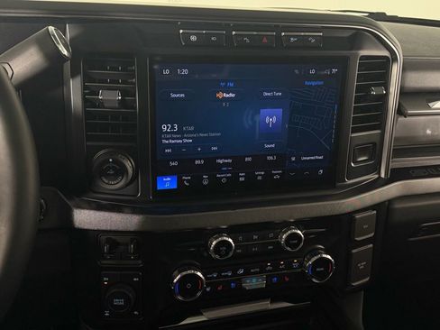 Used 2024 Ford F350 Platinum w/ FX4 Off-Road Package image 20