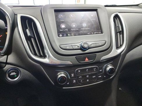 Used 2020 Chevrolet Equinox LT w/ Driver Convenience Package image 27