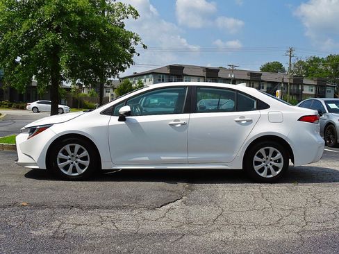 Used 2023 Toyota Corolla LE FWD image 7
