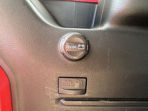 Used 2024 Jeep Wrangler Unlimited Rubicon 4xe image 9