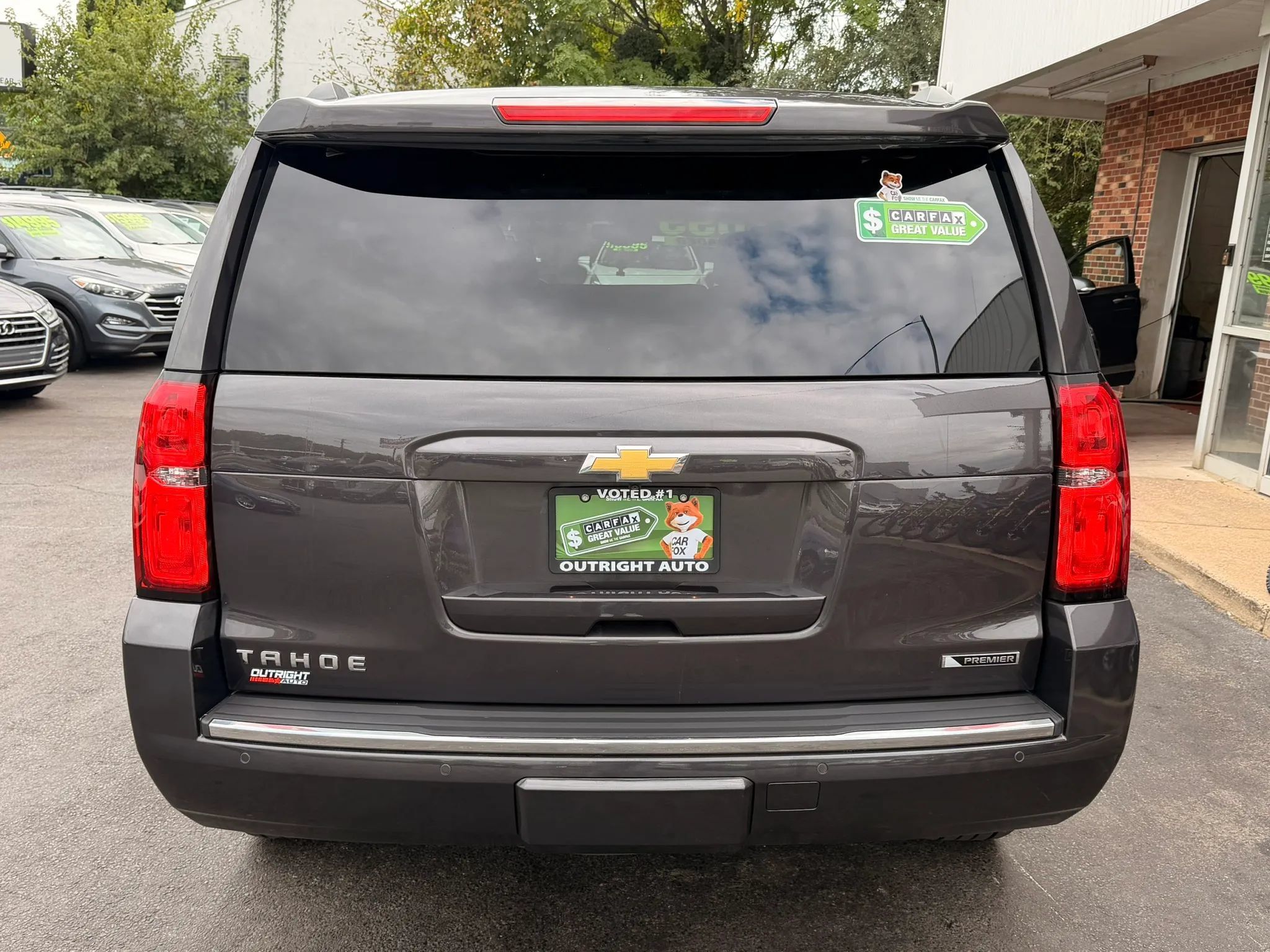 Used 2018 Chevrolet Tahoe Premier AWD/4WD image 4