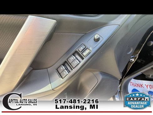 Used 2018 Subaru Forester 2.5i Premium AWD/4WD image 12