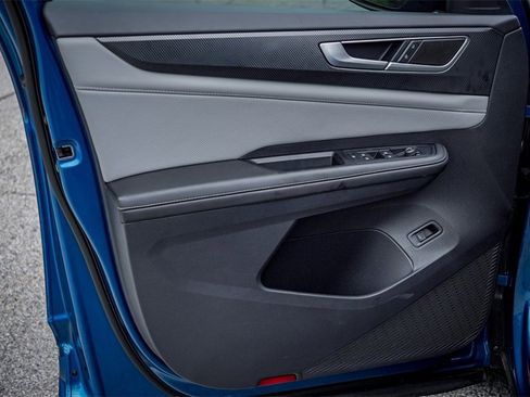 New 2024 Volkswagen Atlas Cross Sport SEL R-Line image 22