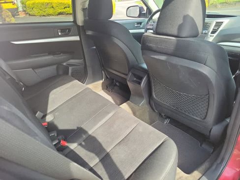 Used 2013 Subaru Outback 2.5i Premium w/ All-Weather Pkg image 25